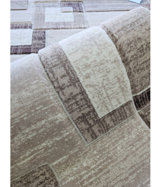 OCTAVIA – KOCKA, KREM